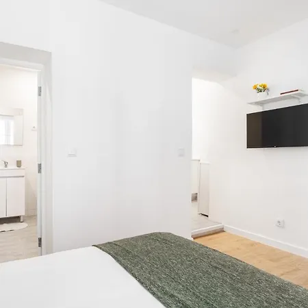 Altido Charming Near Necessidades Palace Apartment Lisbon